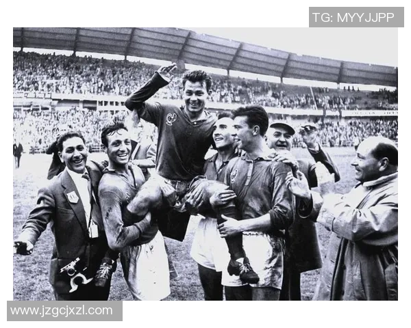 法国足球传奇人物的巅峰排名与辉煌成就解析