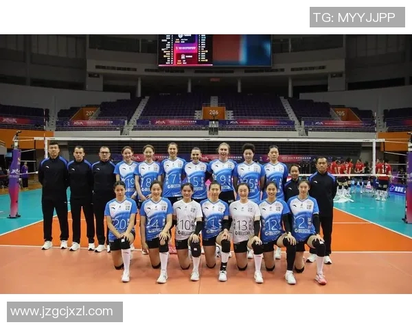 深圳排球队在世锦赛中的团队协作展现出色值得称赞